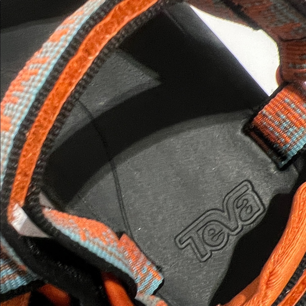 Kids Teva Orange and Black Strappy Sandals size 2 - Picture 2 of 7